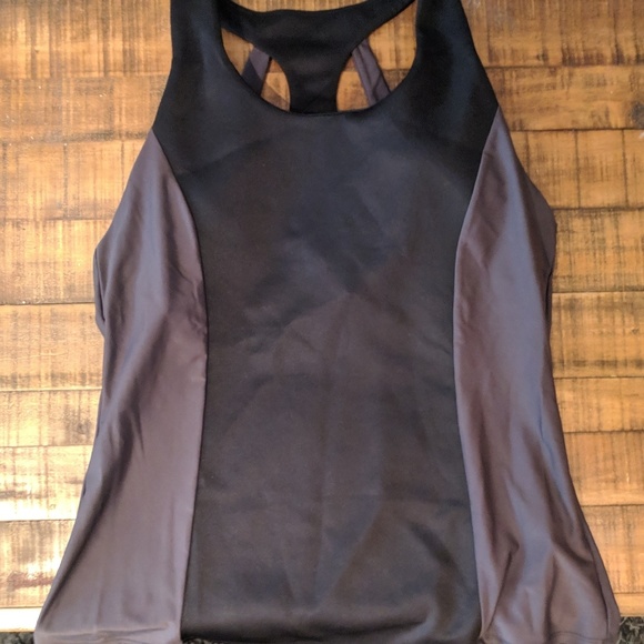 Fabletics performance tank - Picture 3 of 5